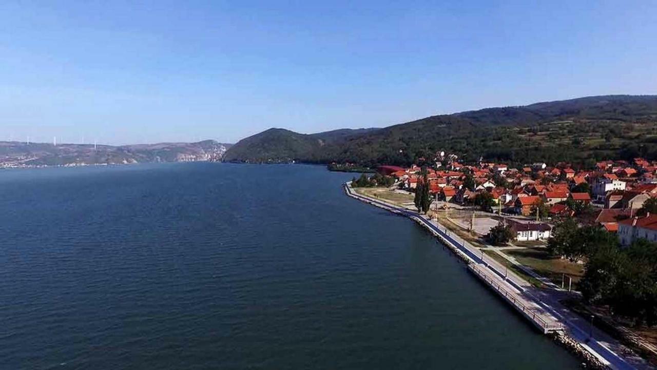 Apartments Barocco Golubac Exterior foto